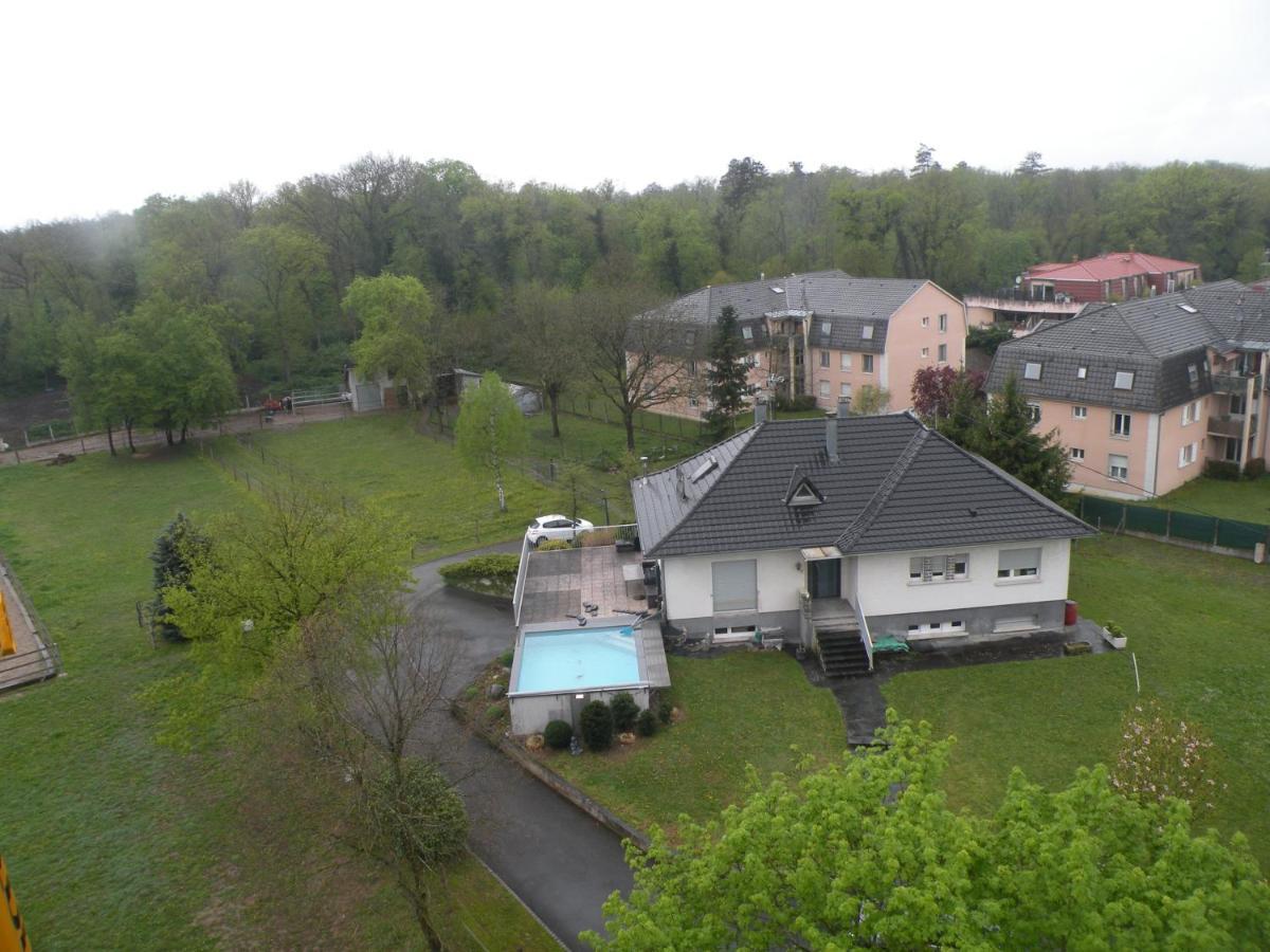 Repos Rouge-Plaisir Au Milieu Des Chevaux Apartamento Kembs Exterior foto